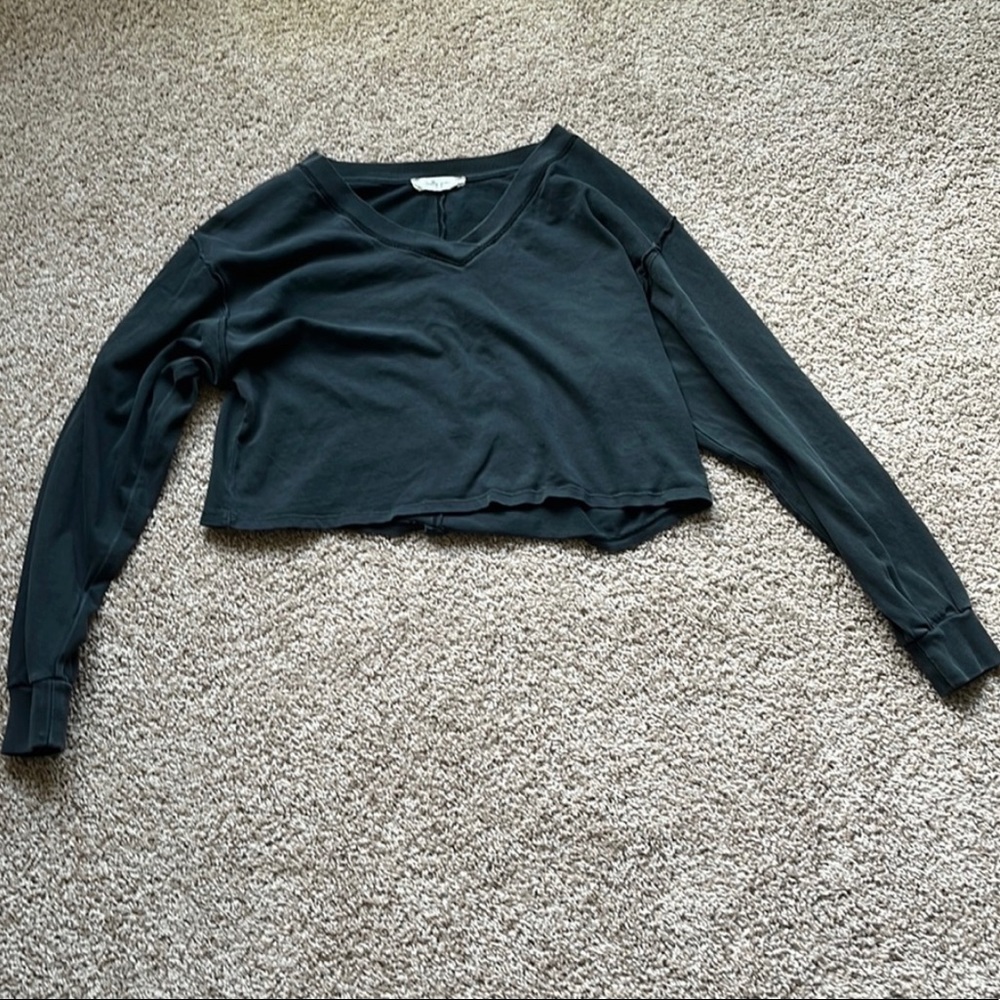 Cropped Molly green sweatshirt